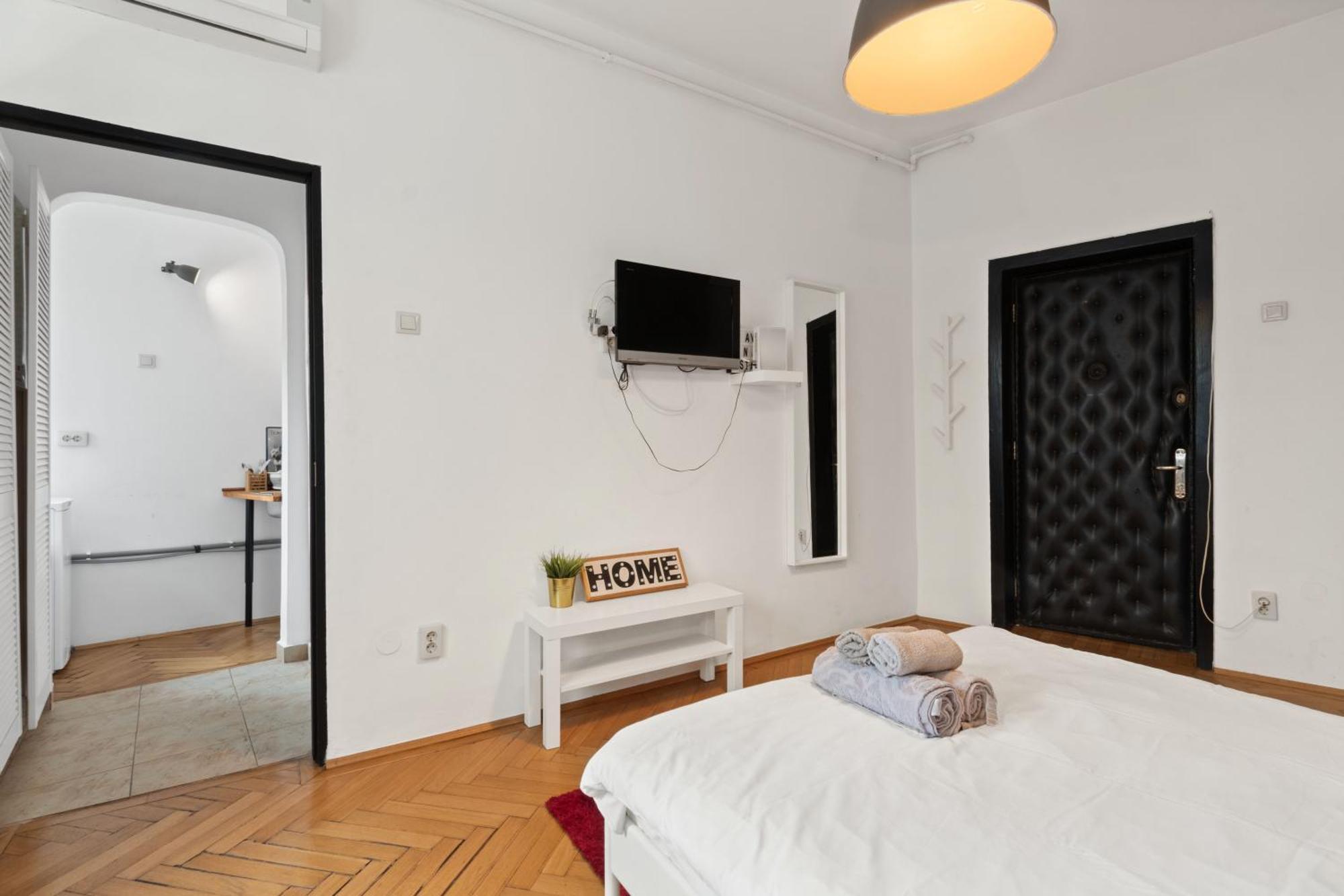Old Town Studio 23B Apartment Bucureşti Ngoại thất bức ảnh